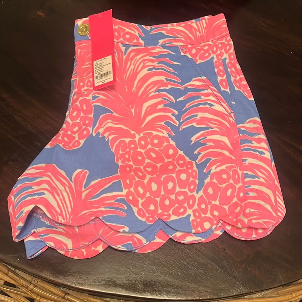 Lilly Pulitzer buttercup short. NWT!